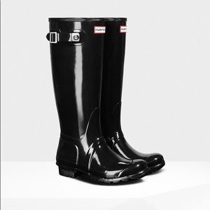 Hunter Black Glossy Boots WITH BOOT SOCKS